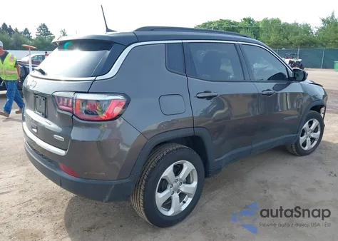2019 Jeep Compass Latitude 4X4 from USA, damaged, VIN 3C4NJDBB5KT598911